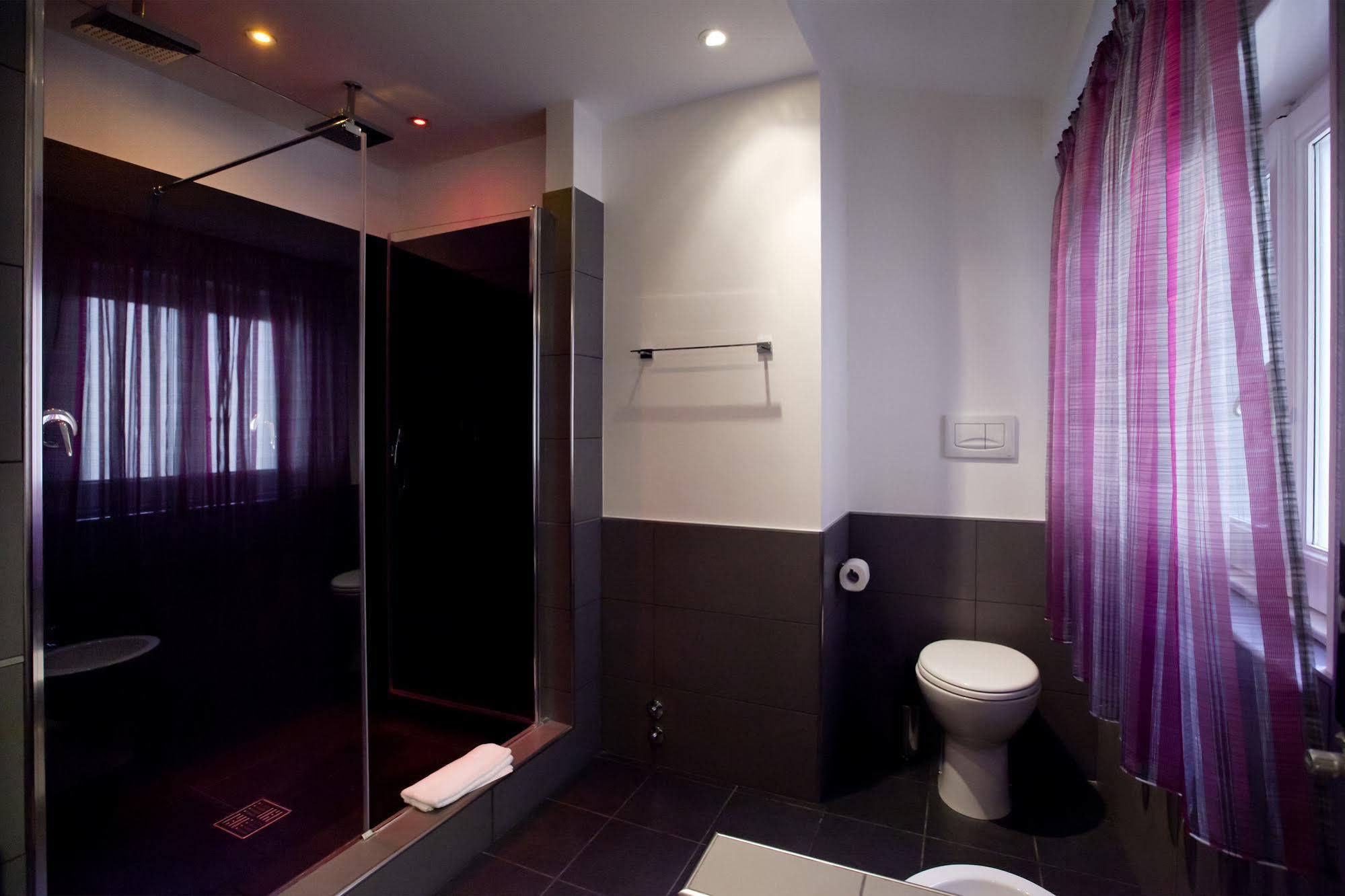 Town House Fontana Di Trevi Bed and breakfast 3*